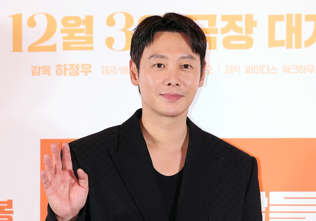 [단독] 김동욱, 박서준·엄태구 '내가 죄인이오' 합류…특급 라인업