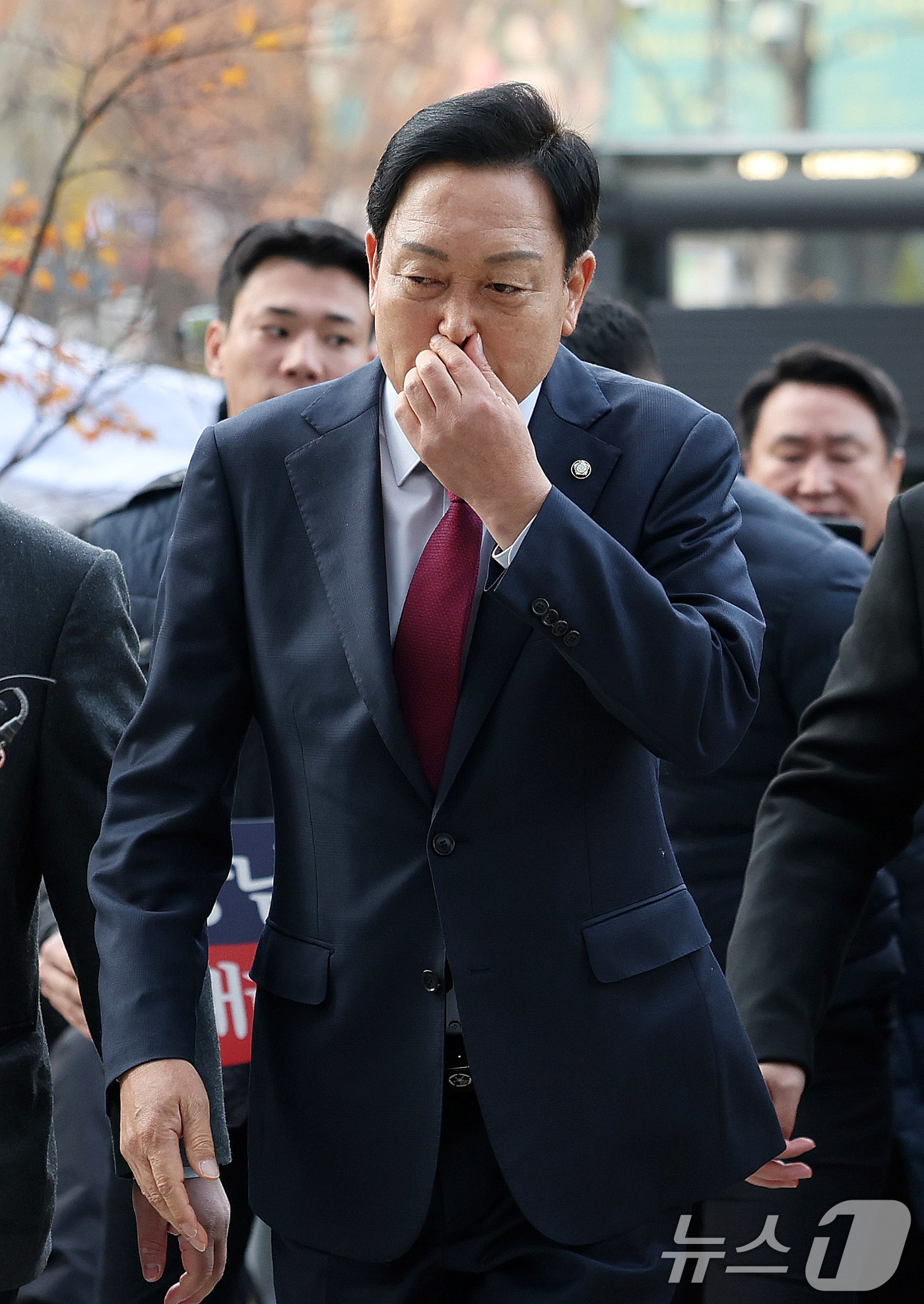 (서울=뉴스1) 박지혜 기자 = 김선교 국민의힘 의원이 26일 서울 종로구 광화문 KT 빌딩에 마련된 김건희 특검(특별검사 민중기) 사무실에 피의자 신분으로 출석하고 있다. 202 …