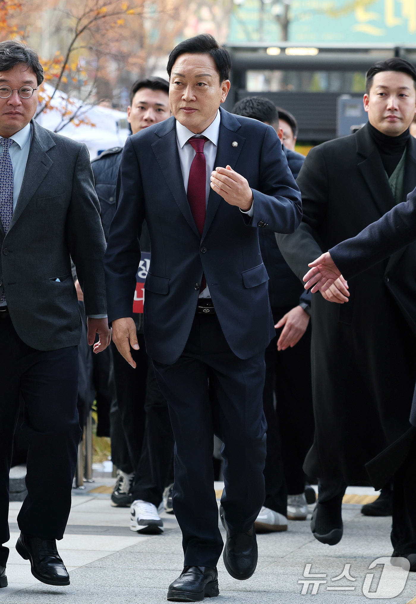 (서울=뉴스1) 박지혜 기자 = 김선교 국민의힘 의원이 26일 서울 종로구 광화문 KT 빌딩에 마련된 김건희 특검(특별검사 민중기) 사무실에 피의자 신분으로 출석하고 있다. 202 …