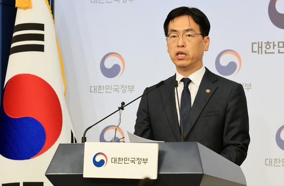행안부 "AI가 임신·출산 지원금 자동신청, 공직 AI 전문가 2만명 양성"