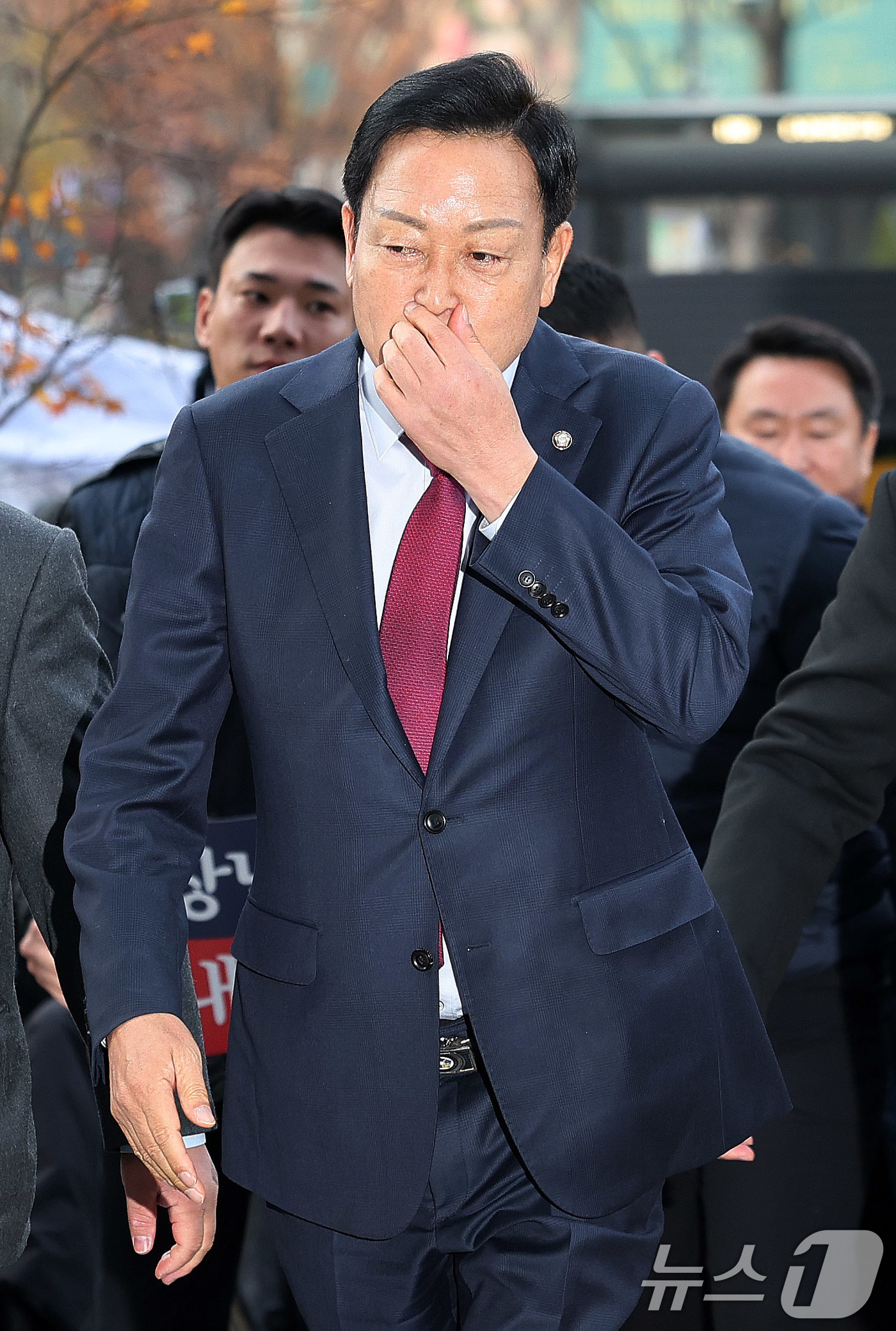 (서울=뉴스1) 박지혜 기자 = 김선교 국민의힘 의원이 26일 서울 종로구 광화문 KT 빌딩에 마련된 김건희 특검(특별검사 민중기) 사무실에 피의자 신분으로 출석하고 있다. 202 …