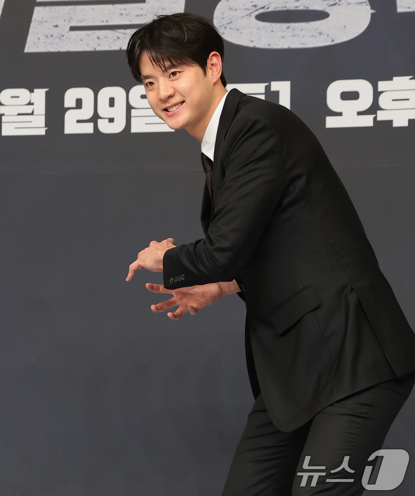 (서울=뉴스1) 권현진 기자 = 문수인이 29일 오전 서울 양천구 목동 SBS에서 열린 새 농구 예능 프로그램 '열혈농구단’ 제작발표회에 참석해 포즈를 취하고 있다.'열혈농구단'은 …