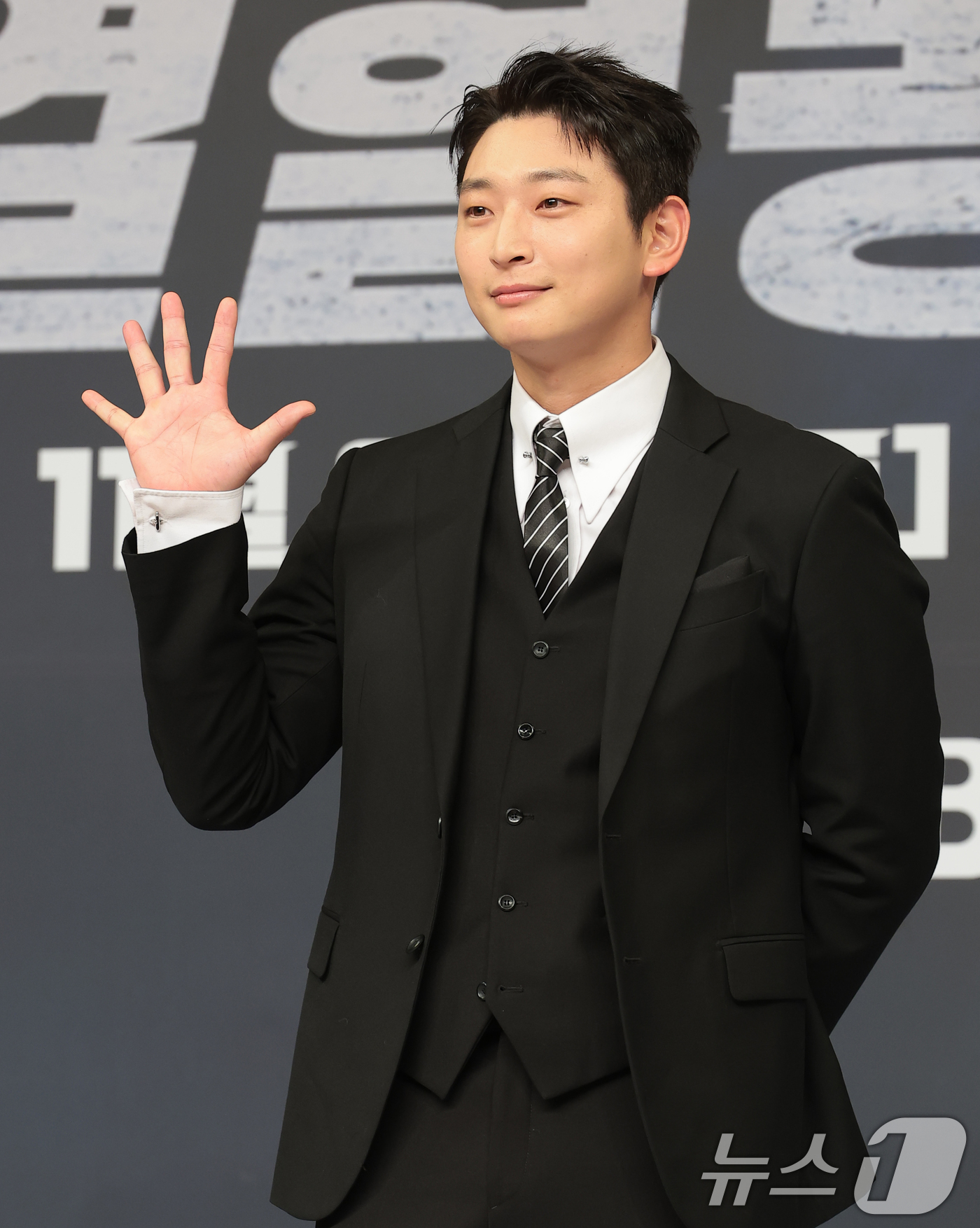 (서울=뉴스1) 권현진 기자 = 가수 정진운이 29일 오전 서울 양천구 목동 SBS에서 열린 새 농구 예능 프로그램 '열혈농구단’ 제작발표회에 참석해 포즈를 취하고 있다.'열혈농구 …