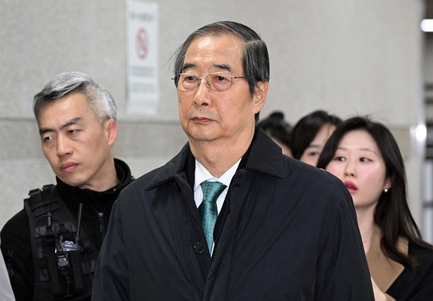 '헌법재판관 미임명' 한덕수 2월 3일 첫 정식재판…최상목 "변론 분리"