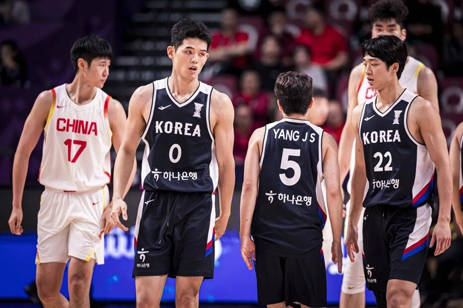 본문 이미지 - 한국 남자 농구대표팀은 중국과 역대 전적에서 15승36패로 열세다. &#40;FIBA 제공&#41;