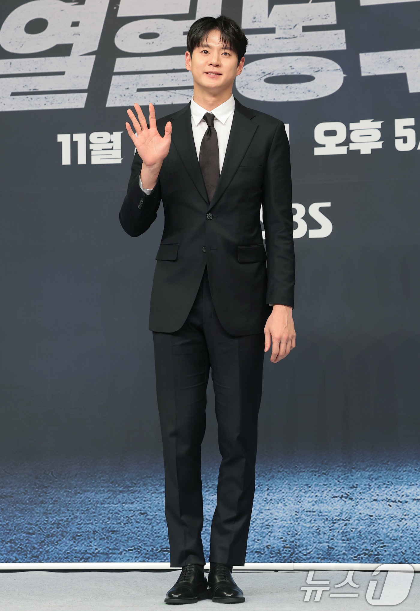 (서울=뉴스1) 권현진 기자 = 문수인이 29일 오전 서울 양천구 목동 SBS에서 열린 새 농구 예능 프로그램 '열혈농구단’ 제작발표회에 참석해 포즈를 취하고 있다.'열혈농구단'은 …