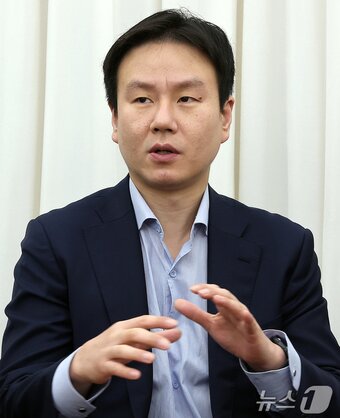 본문 이미지 - 김형균 한국기업거버넌스포럼 부회장이 26일 오전 서울 종로구 뉴스1 사옥에서 진행된 자사주 소각 의무화 관련 좌담회에 참석해 발언하고 있다. 2025.11.26/뉴스1 ⓒ News1 김진환 기자