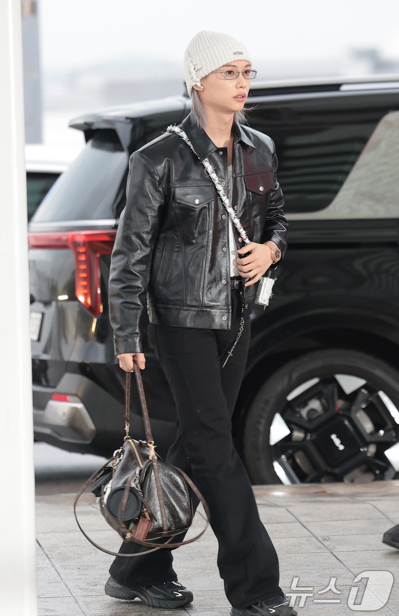 (인천공항=뉴스1) 권현진 기자 = 스트레이 키즈 필릭스가 26일 오전 '2025 MAMA AWARDS'(2025 마마 어워즈) 를 위해 27일 인천 인천국제공항을 통해 홍콩으로 …