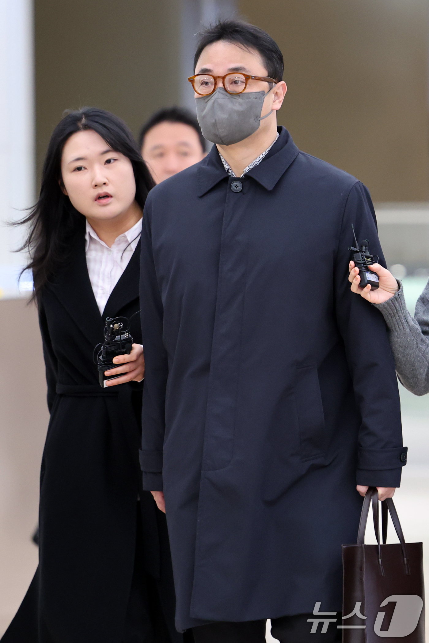 (서울=뉴스1) 황기선 기자 = '양평 공흥지구 특혜' 의혹을 받는 김건희 여사 오빠 김진우 씨가 27일 오전 서울 종로구 광화문 KT 빌딩에 마련된 김건희 특검(특별검사 민중기) …