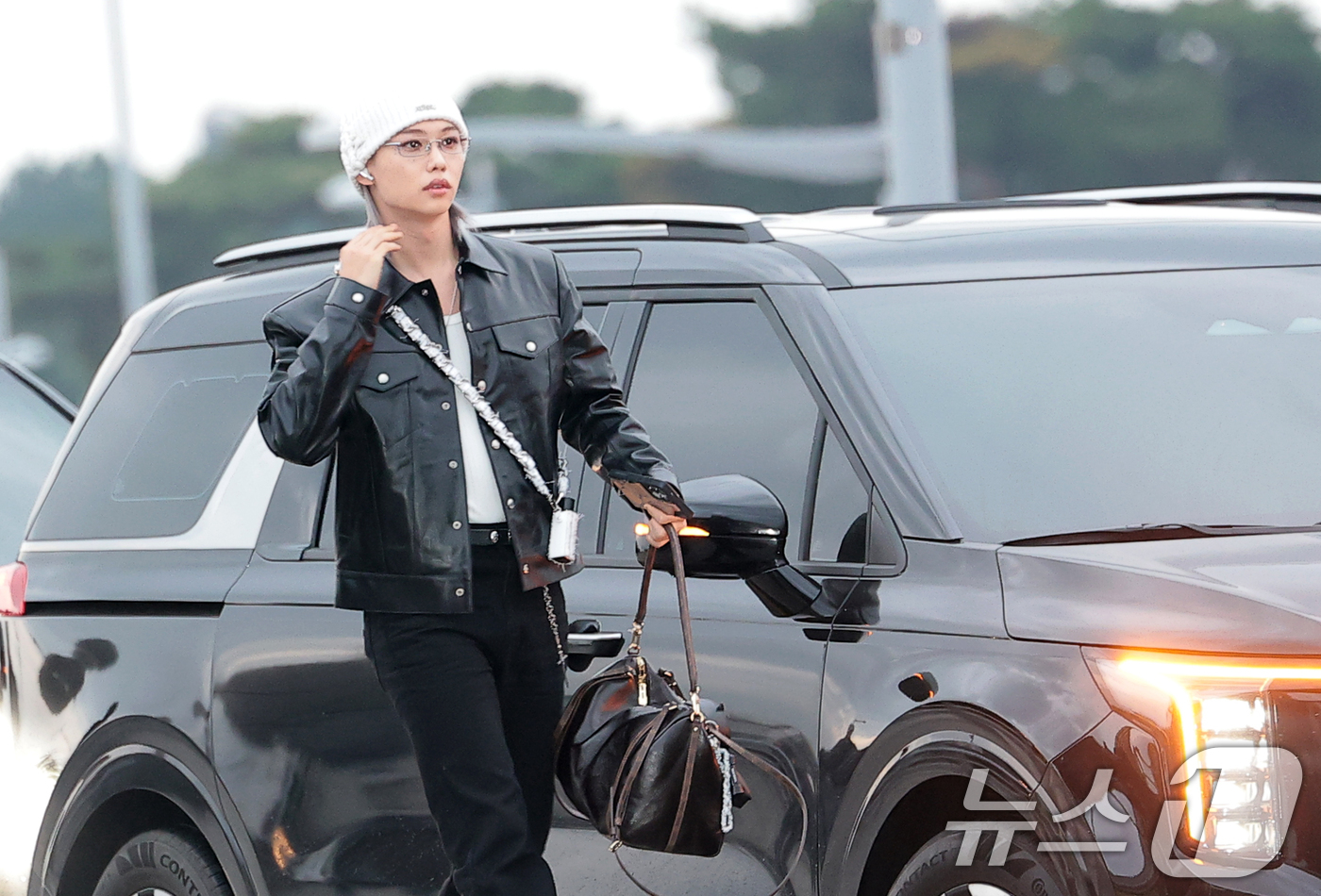 (인천공항=뉴스1) 권현진 기자 = 스트레이 키즈 필릭스가 26일 오전 '2025 MAMA AWARDS'(2025 마마 어워즈) 를 위해 27일 인천 인천국제공항을 통해 홍콩으로 …
