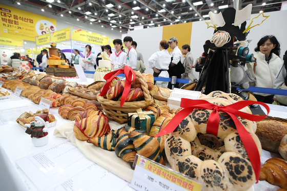 'K-외식' 판이 바뀌었다…韓 외식기업 美 매장 수 5년 전 대비 2배↑