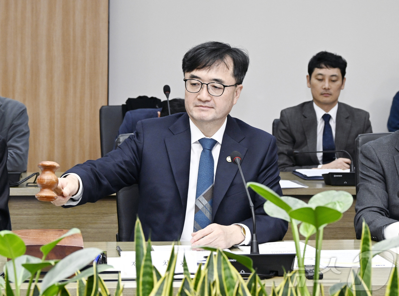 (서울=뉴스1) = 임기근 기획재정부 차관이 27일 오후 서울 영등포구 한국수출입은행에서 열린 '제11차 재정사업평가위원회'를 주재하고 있다. (기획재정부 제공. 재판매 및 DB …