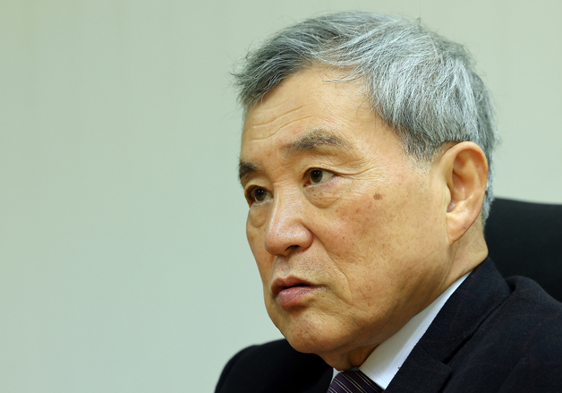 이상돈 교수 "내란척결 몰두 좋지 않아…사법개혁 위해 2심 강화해야"