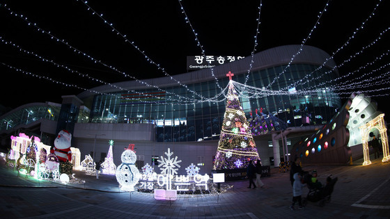 광주 광산구 '12월 가장 예쁜 역 축제' 연기…"붕괴 희생자 애도"