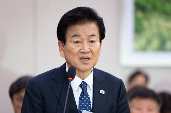 정동영 통일장관 "남북관계 뒷받침하는 제도적 기반 마련해야"