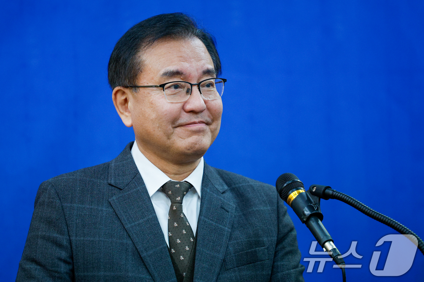 (서울=뉴스1) 안은나 기자 = 해병대원 순직사건 관련 의혹을 수사해 온 순직해병특검팀 이명현 특별검사가 28일 서울 서초구 해병특검 사무실에서 150일의 수사 일정을 마무리하며 …