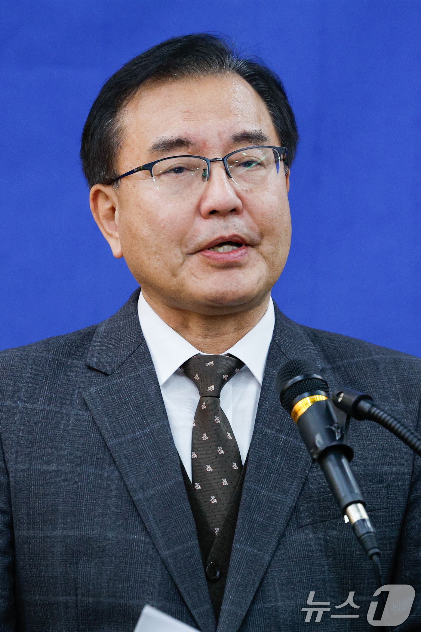 (서울=뉴스1) 안은나 기자 = 해병대원 순직사건 관련 의혹을 수사해 온 순직해병특검팀 이명현 특별검사가 28일 서울 서초구 해병특검 사무실에서 150일의 수사 일정을 마무리하며 …