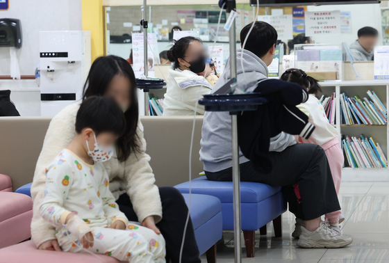 독감·코로나 함께 번진다…환자 급증에 방역당국 긴장