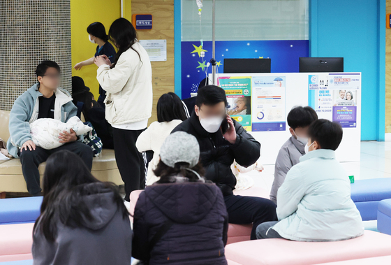 "끝난 줄 알았는데…이번엔 B형 독감 '2차 유행' 주의"