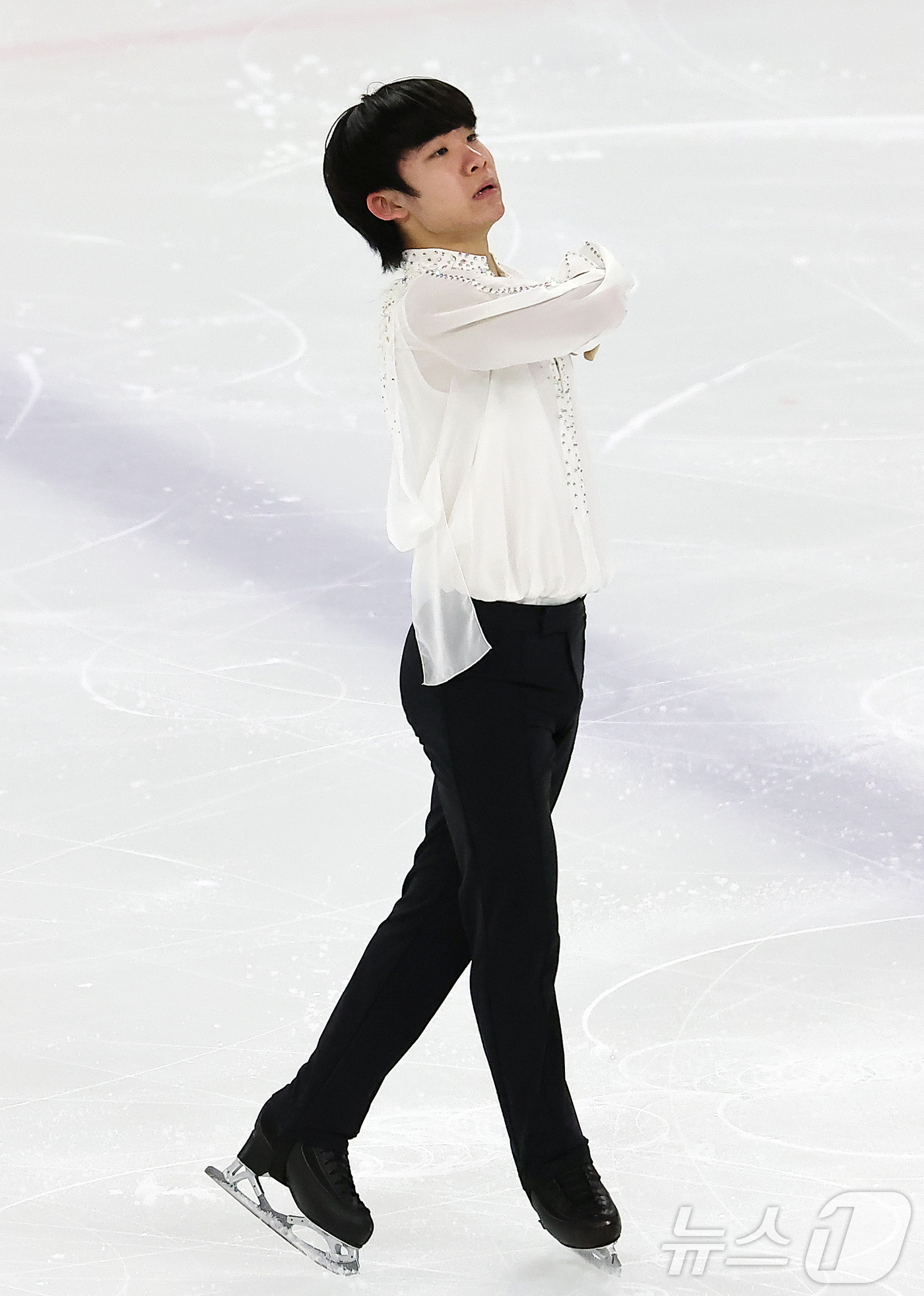 (서울=뉴스1) 김진환 기자 = 최하빈(한광고등학교)이 29일 서울 양천구 목동아이스링크에서 열린 2025 KB금융 전국남녀 피겨스케이팅 회장배 랭킹대회 남자 시니어 쇼트프로그램에 …