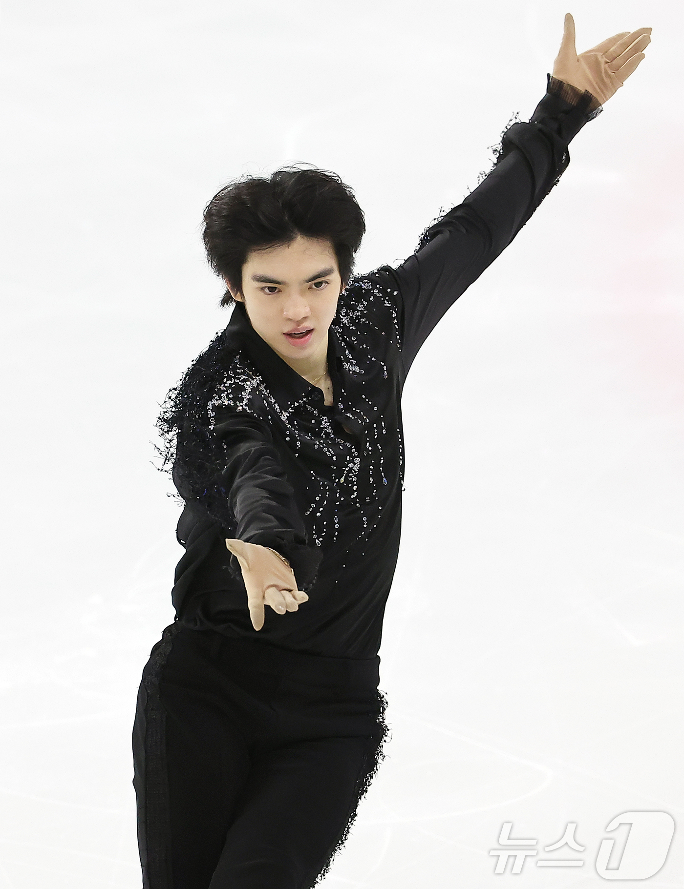 (서울=뉴스1) 김진환 기자 = 차준환(서울시청)이 29일 서울 양천구 목동아이스링크에서 열린 2025 KB금융 전국남녀 피겨스케이팅 회장배 랭킹대회 남자 시니어 쇼트프로그램에 출 …