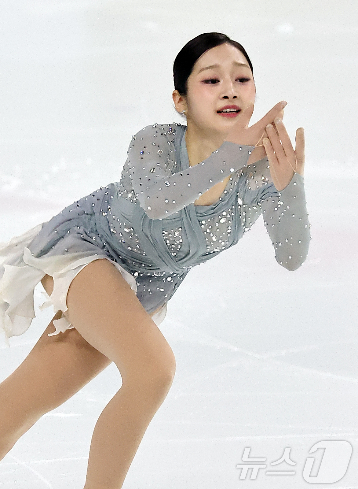 (서울=뉴스1) 김진환 기자 = 신지아(세화여자고등학교)가 29일 서울 양천구 목동아이스링크에서 열린 2025 KB금융 전국남녀 피겨스케이팅 회장배 랭킹대회 여자 시니어 쇼트프로그 …