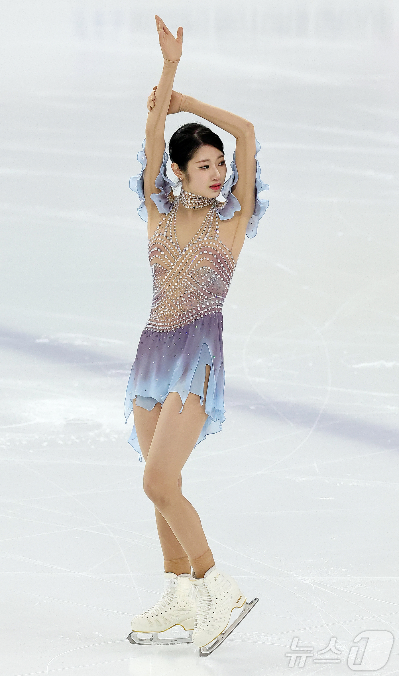 (서울=뉴스1) 김진환 기자 = 이해인(고려대학교)이 29일 서울 양천구 목동아이스링크에서 열린 2025 KB금융 전국남녀 피겨스케이팅 회장배 랭킹대회 여자 시니어 쇼트프로그램에 …