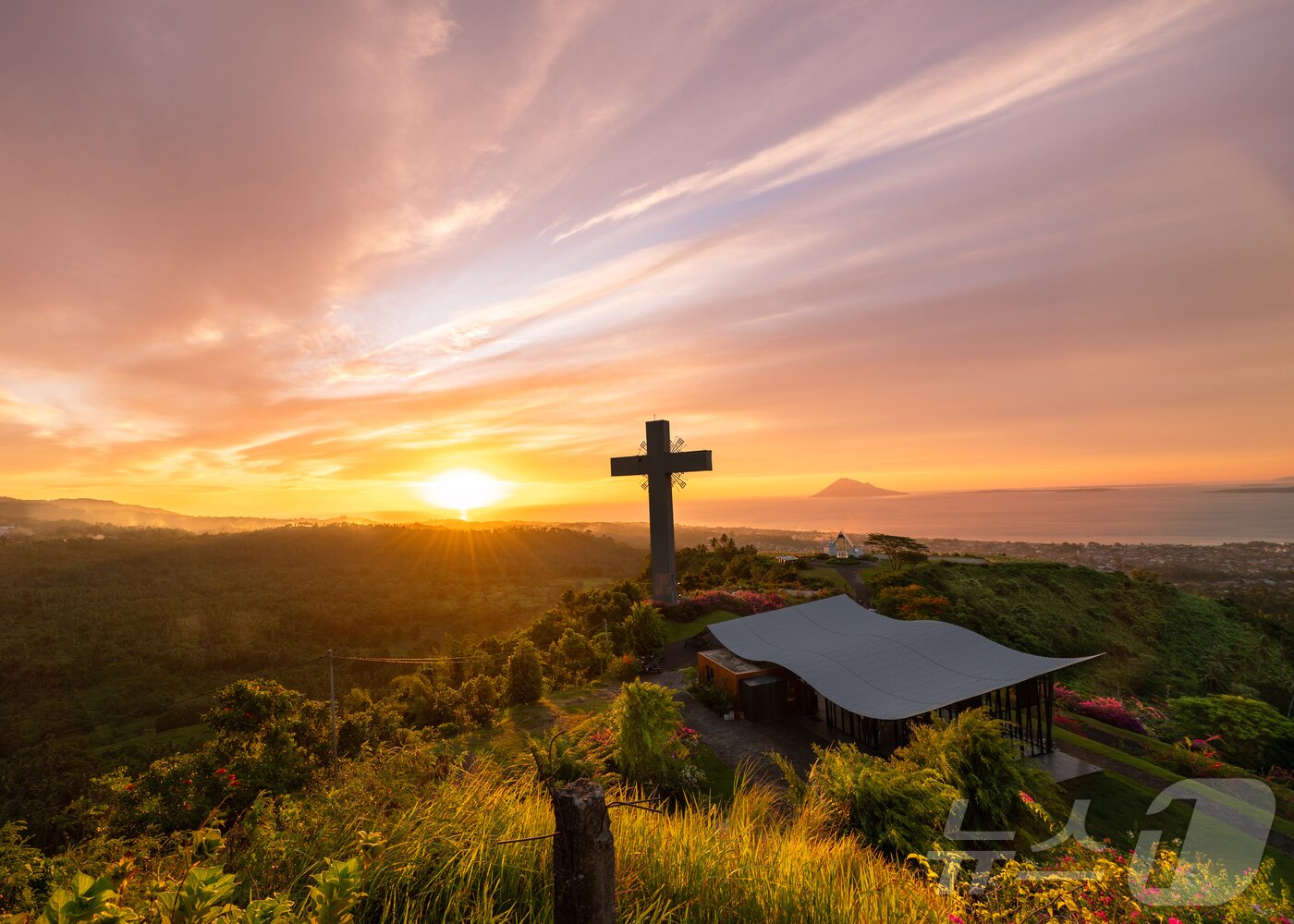 본문 이미지 - 마카테테힐에서 볼 수 있는 전경. &#40;이스타항공 제공. 재판매 및 DB 금지&#41; ⓒ News1 