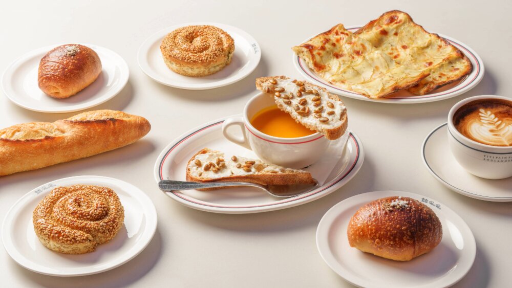 본문 이미지 - 띠띠빵빵이 선보이는 프로모션 메뉴 가을포타쥬, 스파나코피타, 피자, 소금빵 4종 / 사진=프랑스식품음료연맹(ANIA) 제공