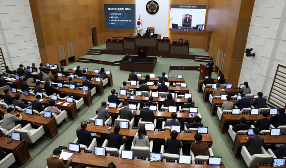 서울시의회, '세계청년대회 특별위원회 구성안' 여야 공방 끝 통과