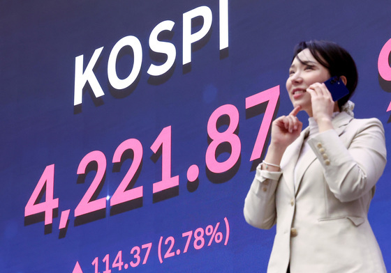 [뉴스1 PICK] 코스피, 사상 첫 4,200대 돌파