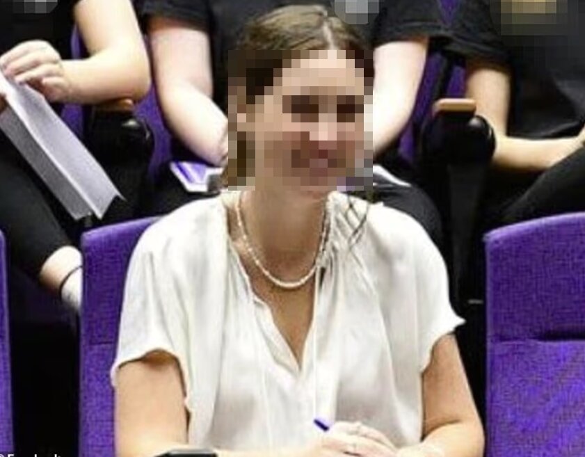 본문 이미지 - 호주 퀸즐랜드주 사립학교 세인트오거스틴 칼리지 교사 엘라클레멘츠. 출처=페이스