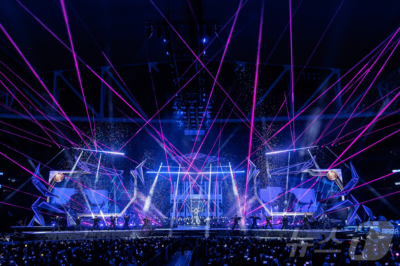 (홍콩=뉴스1) 권현진 기자 = 스트레이 키즈가 29일(현지시간) 오후 홍콩 카이탁 스타디움에서 열린 대중음악 시상식 '2025 마마 어워즈'(2025 MAMA AWARDS)에서 …