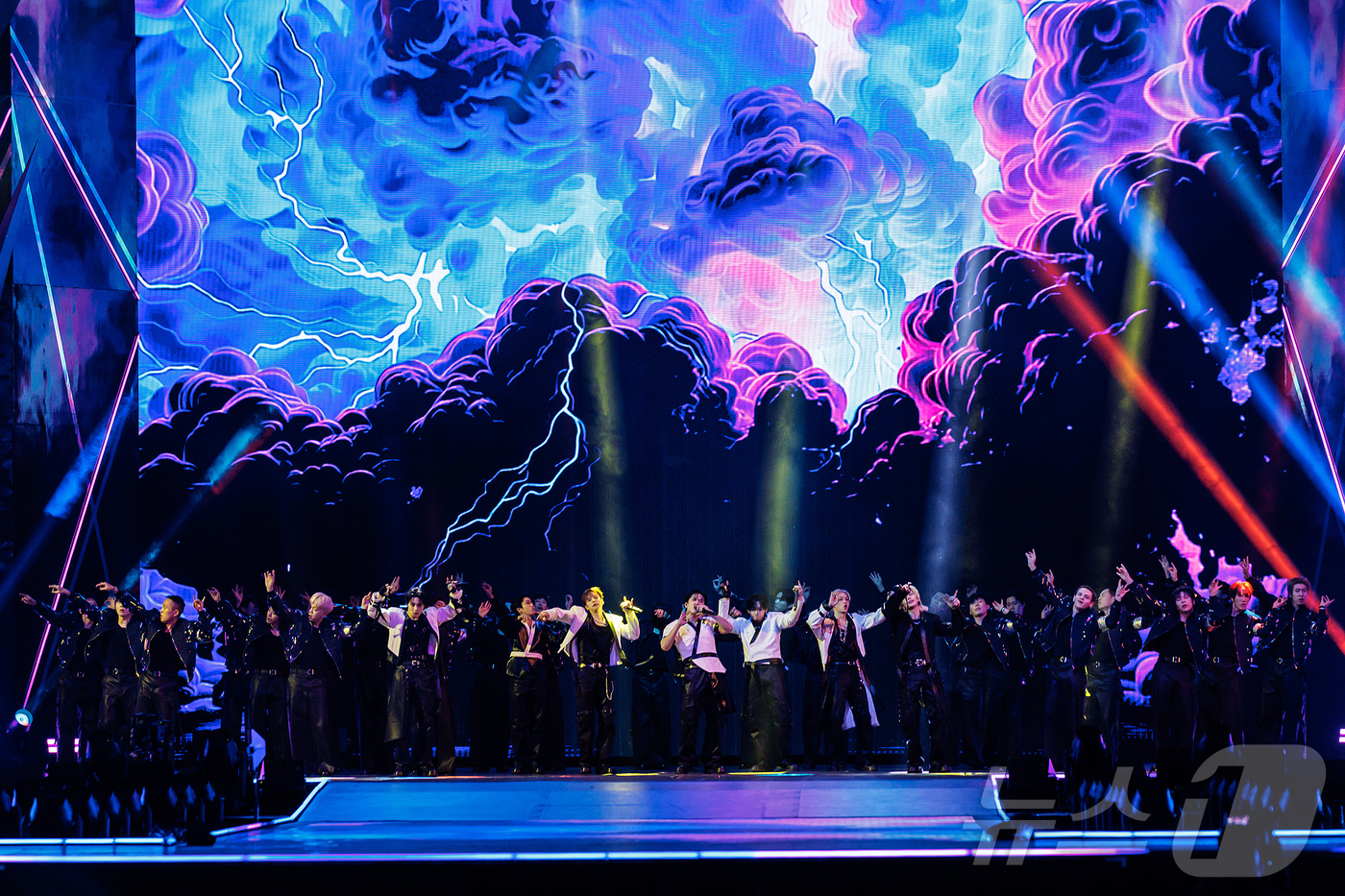 (홍콩=뉴스1) 권현진 기자 = 스트레이 키즈가 29일(현지시간) 오후 홍콩 카이탁 스타디움에서 열린 대중음악 시상식 '2025 마마 어워즈'(2025 MAMA AWARDS)에서 …