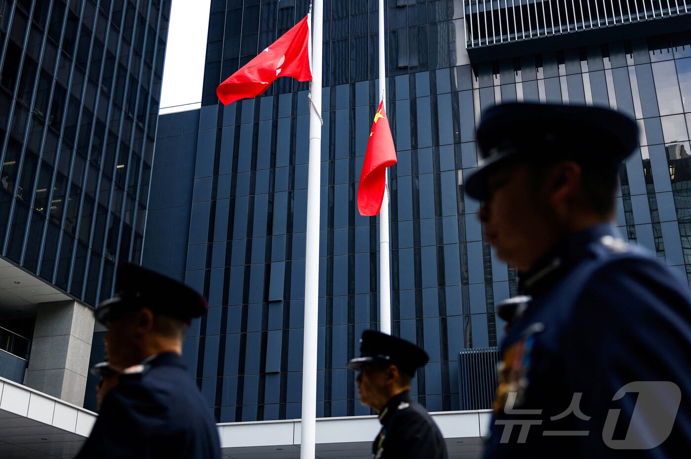 본문 이미지 - 위의 장면을 클로스업한 사진. ⓒ 로이터=뉴스1 ⓒ News1 박형기 기자