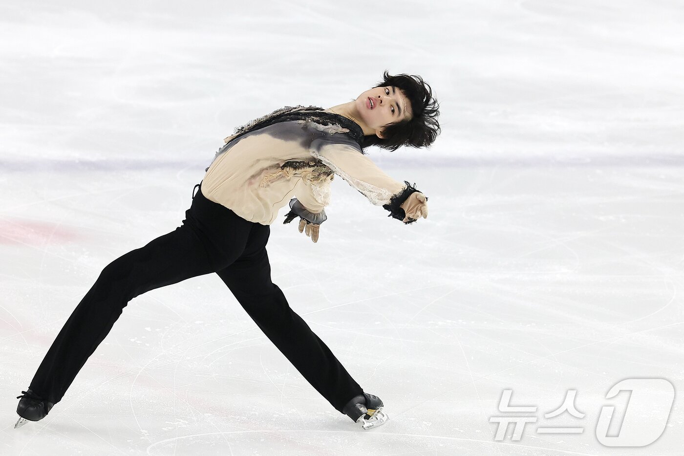 본문 이미지 - 차준환&#40;서울시청&#41;이 30일 서울 양천구 목동아이스링크에서 열린 2025 KB금융 전국남녀 피겨스케이팅 회장배 랭킹대회 남자 싱글 프리 프로그램 연기를 펼치고 있다. 2025.11.30/뉴스1 ⓒ News1 김진환 기자