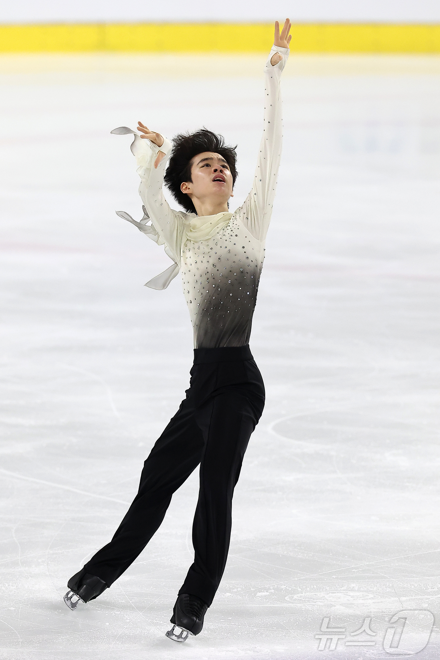 (서울=뉴스1) 김진환 기자 = 서민규(경신고등학교)가 30일 서울 양천구 목동아이스링크에서 열린 2025 KB금융 전국남녀 피겨스케이팅 회장배 랭킹대회 남자 싱글 프리 프로그램 …