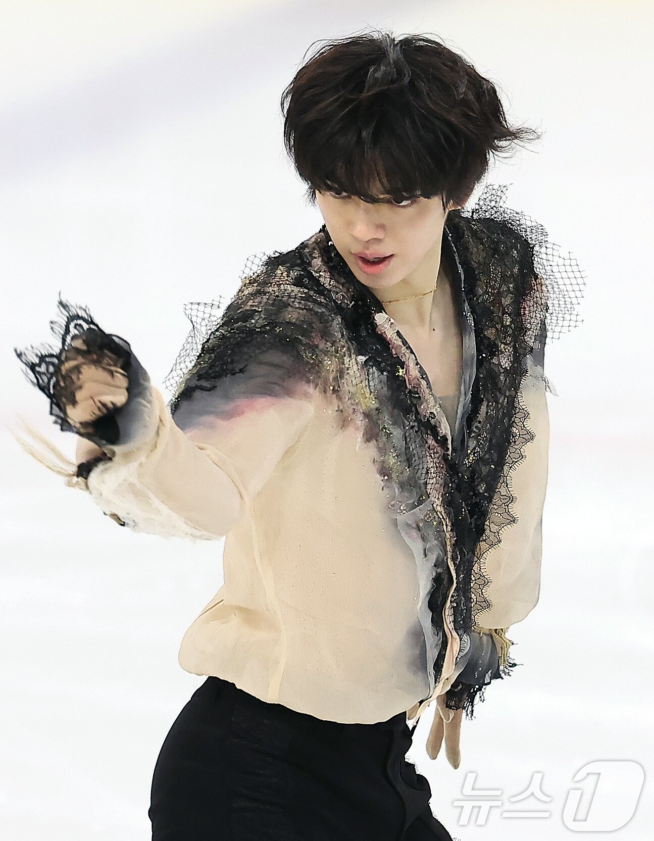 본문 이미지 - 차준환(서울시청)이 30일 서울 양천구 목동아이스링크에서 열린 2025 KB금융 전국남녀 피겨스케이팅 회장배 랭킹대회 남자 싱글 프리 프로그램 연기를 펼치고 있다. 2025.11.30/뉴스1 ⓒ News1 김진환 기자