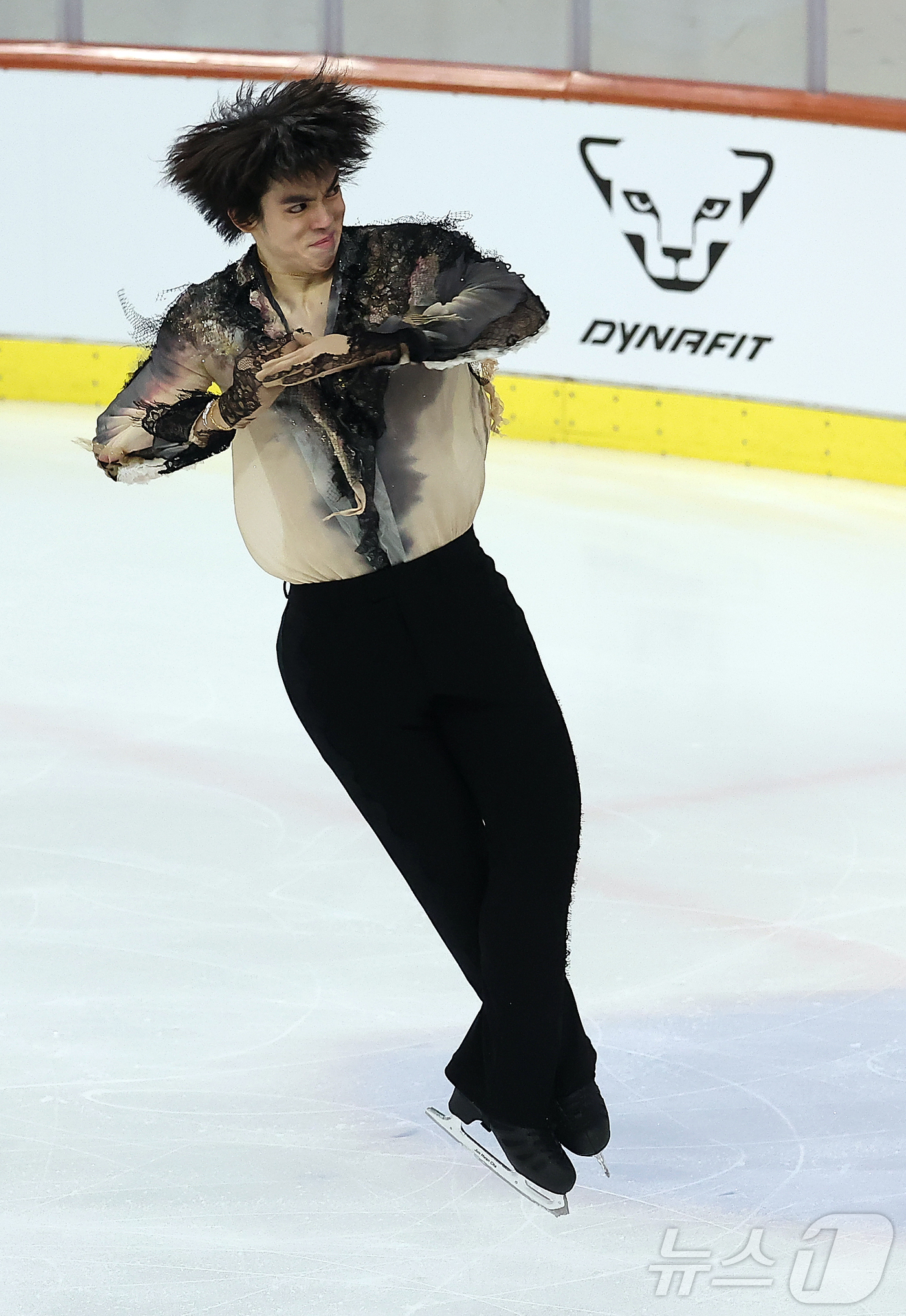 (서울=뉴스1) 김진환 기자 = 차준환(서울시청)이 30일 서울 양천구 목동아이스링크에서 열린 2025 KB금융 전국남녀 피겨스케이팅 회장배 랭킹대회 남자 싱글 프리 프로그램 연기 …