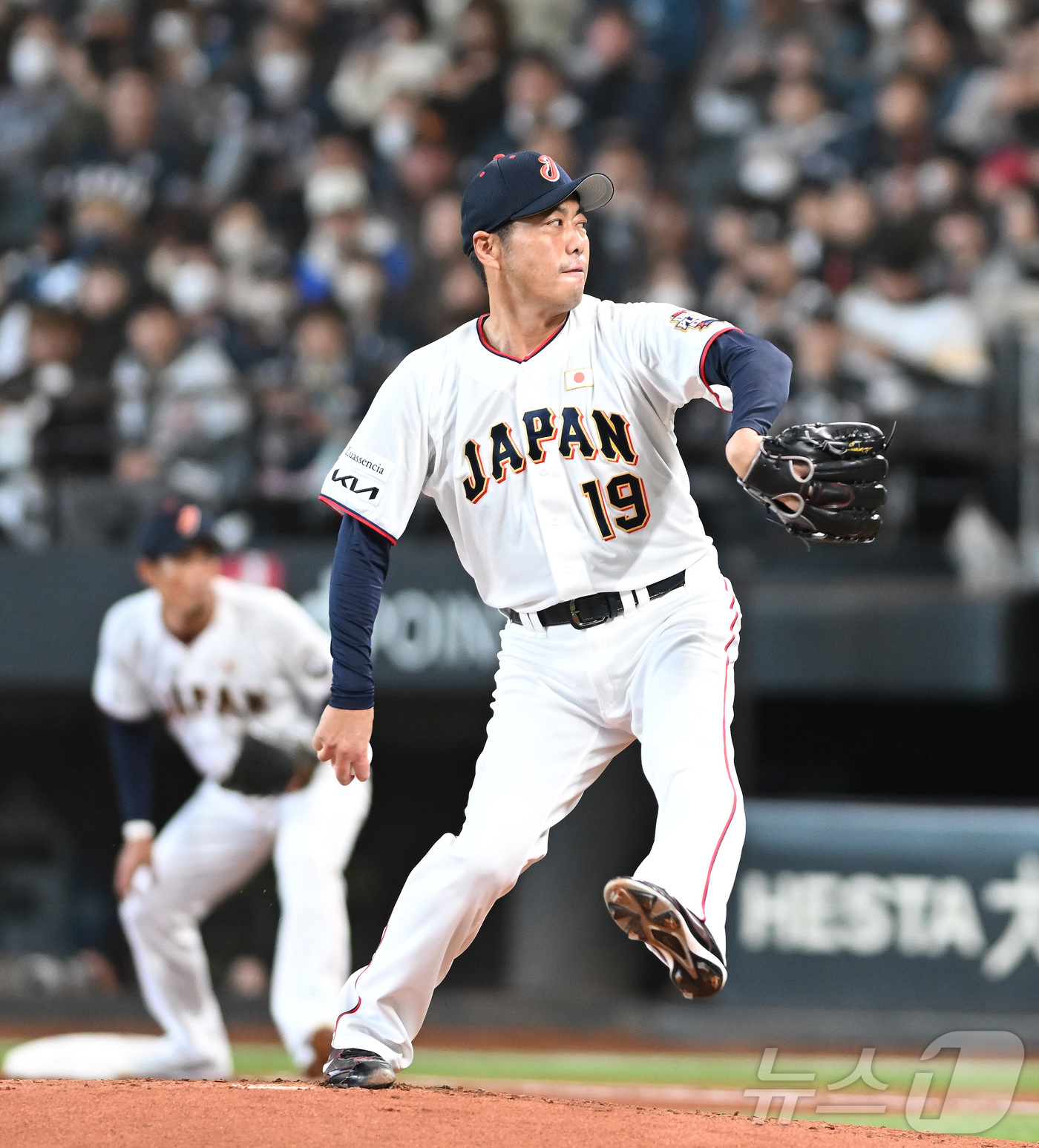 (훗카이도(일본)=뉴스1) 사진공동취재단 = 30일 일본 에스콘필드 홋카이도에서 ‘한일 드림 플레이어즈 게임’이 열렸다.이 게임은 한국과 일본 프로야구를 대표했던 스타들이 총  출 …