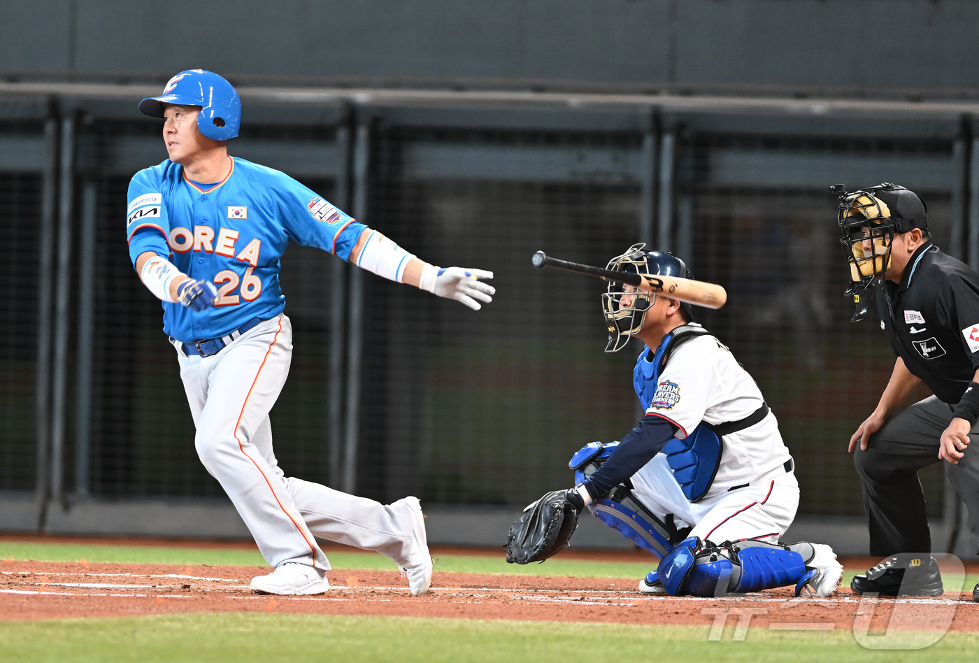 (훗카이도(일본)=뉴스1) 사진공동취재단 = 30일 일본 에스콘필드 홋카이도에서 ‘한일 드림 플레이어즈 게임’이 열렸다.이 게임은 한국과 일본 프로야구를 대표했던 스타들이 총  출 …