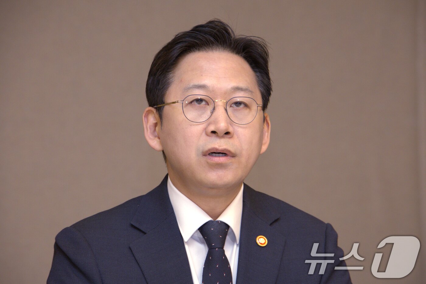 본문 이미지 - 배경훈 부총리 겸 과학기술정보통신부 장관이 30일 오후 서울 종로구 정부서울청사에서 열린 쿠팡 개인정보 유출 관련 긴급 관계부처 장관회의에서 모두발언하고 있다. &#40;공동취재&#41; 2025.11.30/뉴스1 ⓒ News1 장수영 기자