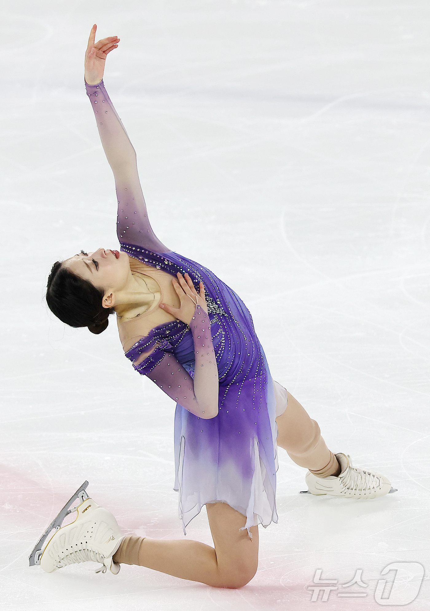 (서울=뉴스1) 김진환 기자 = 유영(경희대학교)이 30일 서울 양천구 목동아이스링크에서 열린 2025 KB금융 전국남녀 피겨스케이팅 회장배 랭킹대회 여자 싱글 프리 프로그램 연기 …