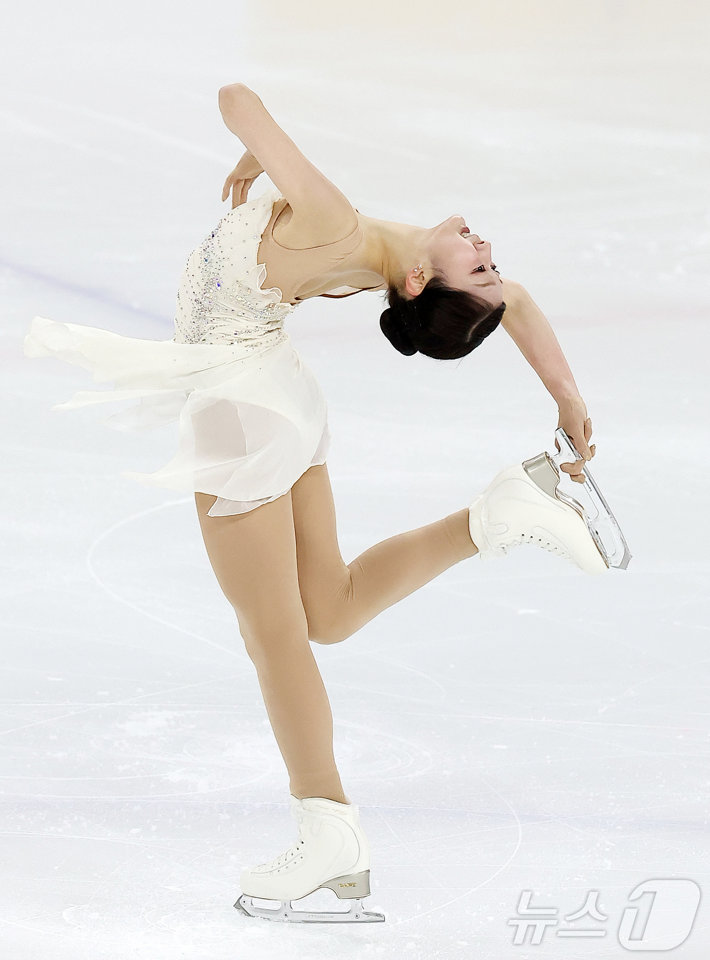 (서울=뉴스1) 김진환 기자 = 신지아(세화여자고등학교)가 30일 서울 양천구 목동아이스링크에서 열린 2025 KB금융 전국남녀 피겨스케이팅 회장배 랭킹대회 여자 싱글 프리 프로그 …