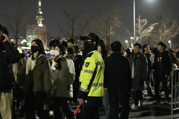 시민들 다치지 않도록