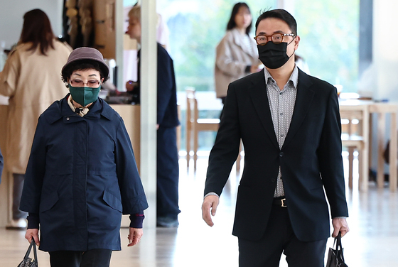 특검, '양평 의혹' 김건희 오빠 구속영장 청구…모친 최은순 제외(종합)