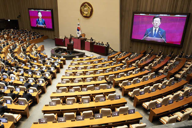 또다시 국회 덮친 법조발 악재…정기국회 법안 합의 처리 '위태'