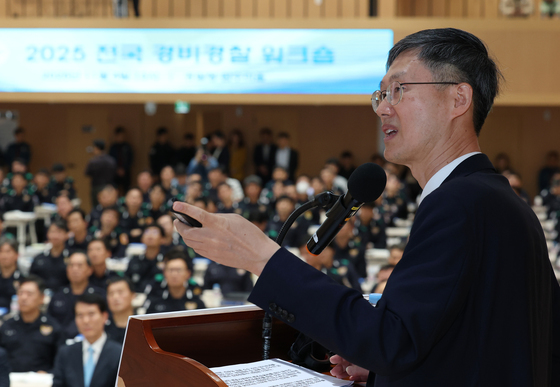 문형배, '모교' 서울대 로스쿨 강단 선다…주제는 '법률가의 길'