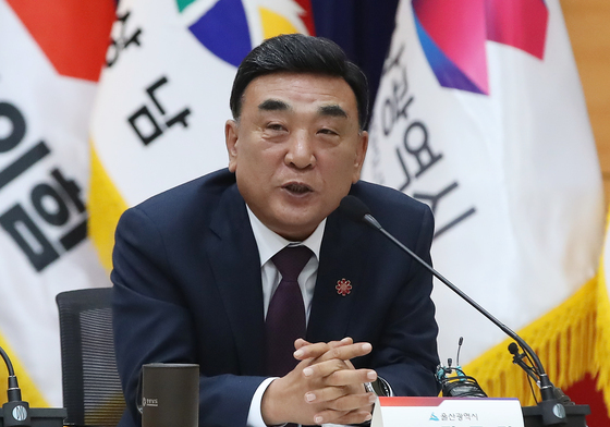 국힘 '한동훈 제명'에 김두겸 울산시장 "입장 없어…국민 기대 부응해야"