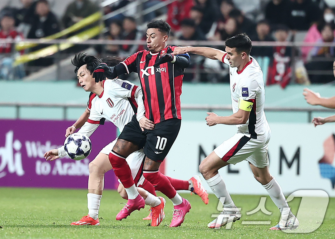 (서울=뉴스1) 김성진 기자 = FC서울 제시 린가드가 4일 서울 마포구 서울월드컵경기장에서 열린 '2025-2026 아시아축구연맹(AFC) 챔피언스리그 엘리트(ACLE)' 리그 …